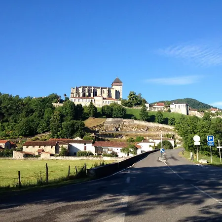 Le Couloume Pyrenees Bed & Breakfast Loudet