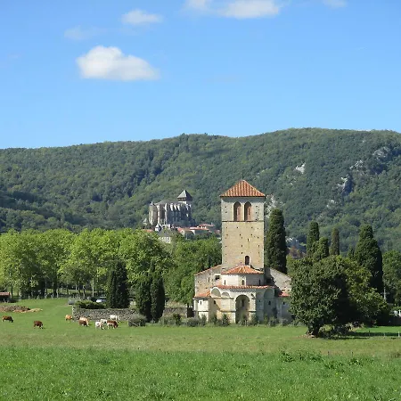 Le Couloume Pyrenees Bed & Breakfast *