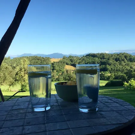 Le Couloume Pyrenees Bed & Breakfast *