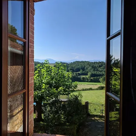 Le Couloume Pyrenees Bed & Breakfast